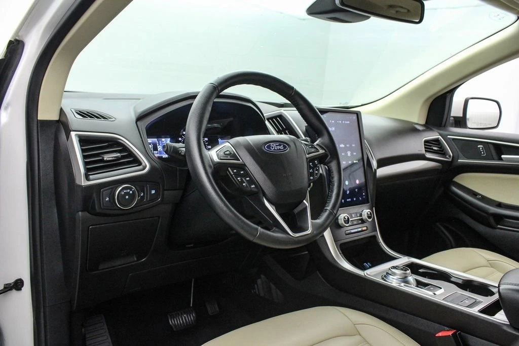 2023 Ford Edge - Image 13 of 21