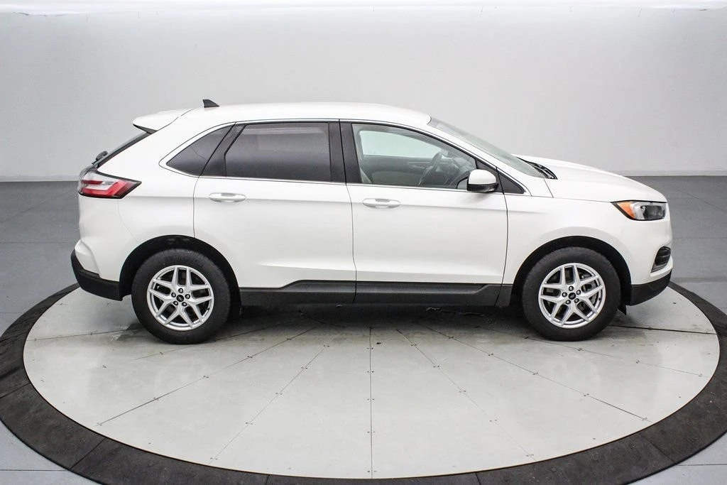 2023 Ford Edge - Image 4 of 21