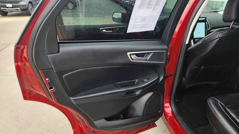 2023 Ford Edge - Image 12 of 20