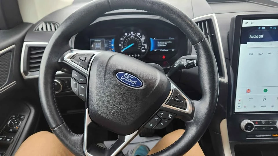 2023 Ford Edge - Image 16 of 20