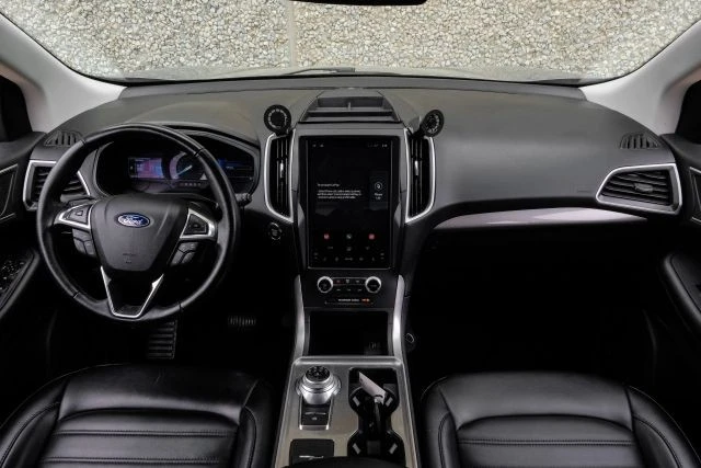 2023 Ford Edge - Image 16 of 31