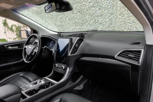 2023 Ford Edge - Image 15 of 31