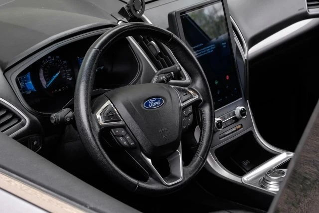2023 Ford Edge - Image 18 of 31