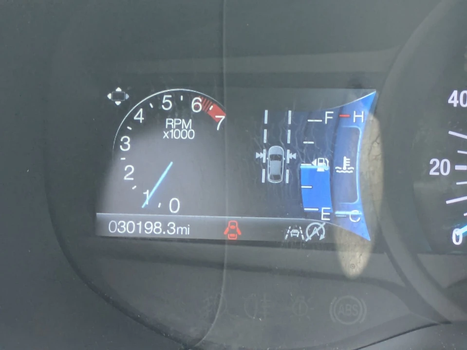 2023 Ford Edge - Image 21 of 31