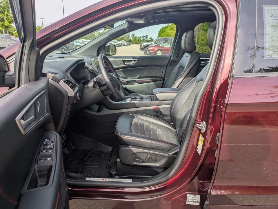2023 Ford Edge - Image 12 of 31