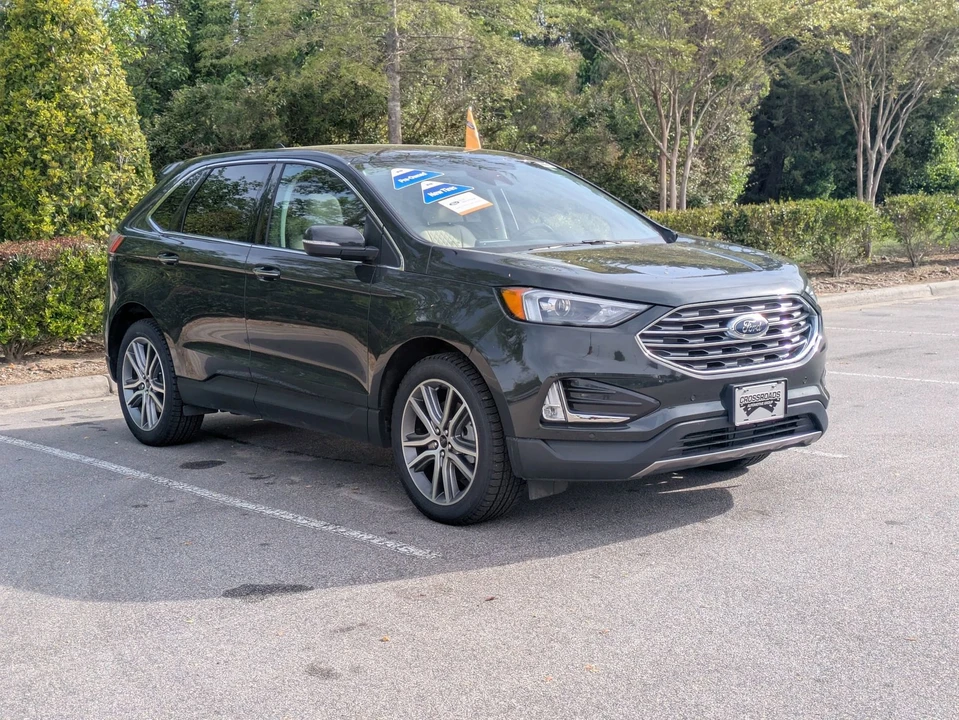 2023 Ford Edge - Image 2 of 21