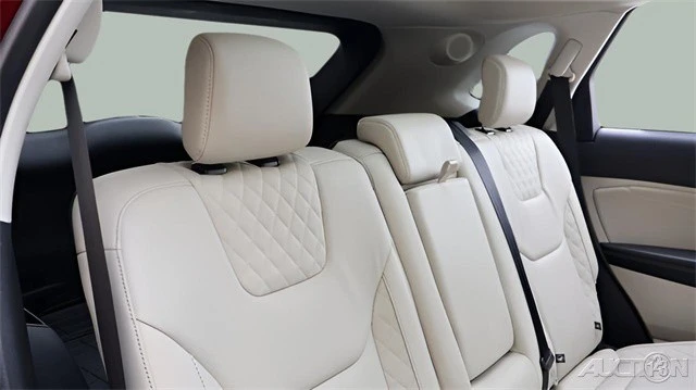 2023 Ford Edge - Image 19 of 21