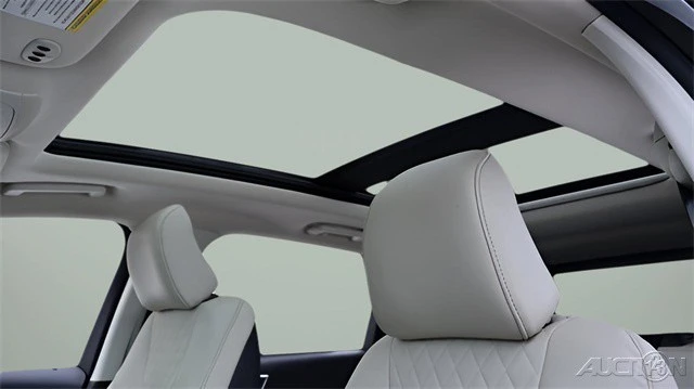 2023 Ford Edge - Image 14 of 21
