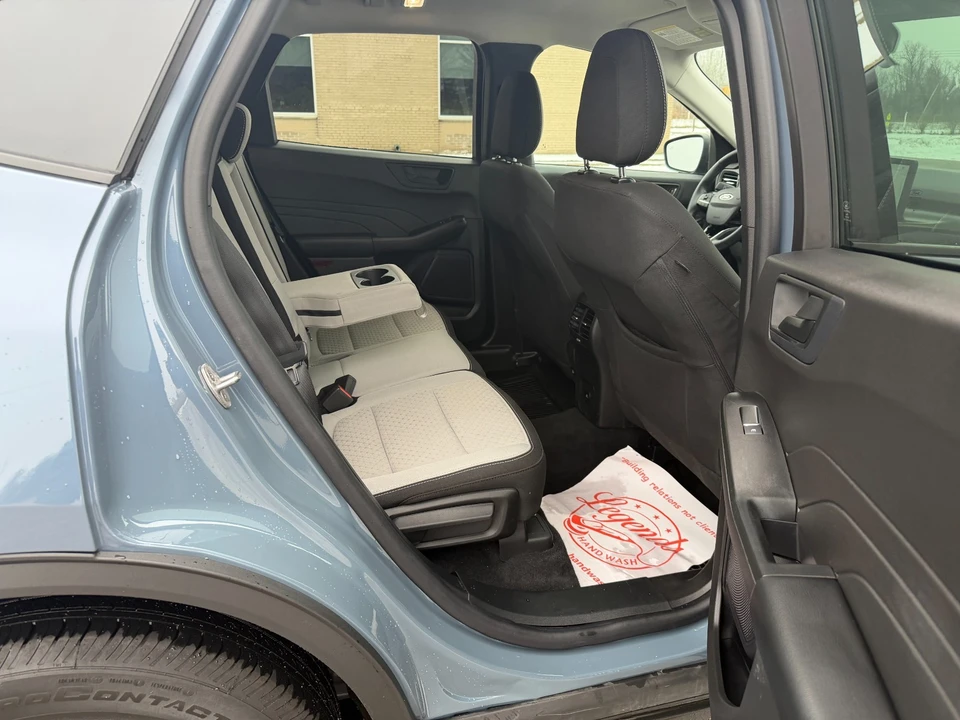 2023 Ford Escape - Image 13 of 21