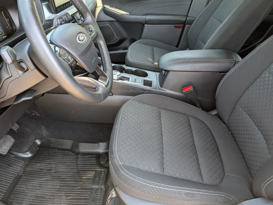 2023 Ford Escape - Image 9 of 25
