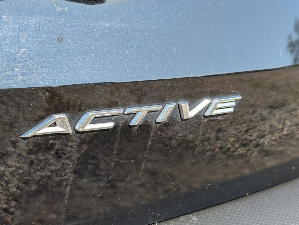 2023 Ford Escape - Image 7 of 25