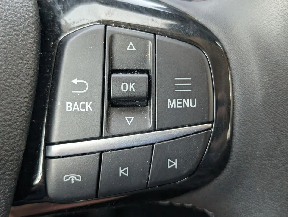 2023 Ford Escape - Image 15 of 25