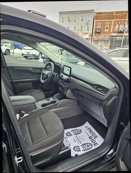 2023 Ford Escape - Image 8 of 12