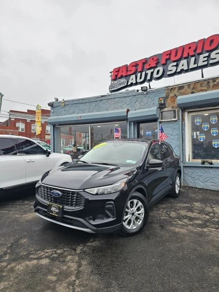 2023 Ford Escape - Image 3 of 12