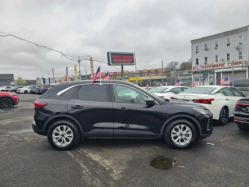 2023 Ford Escape - Image 4 of 12