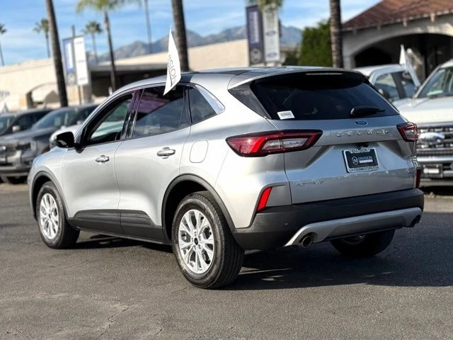 2023 Ford Escape - Image 6 of 12