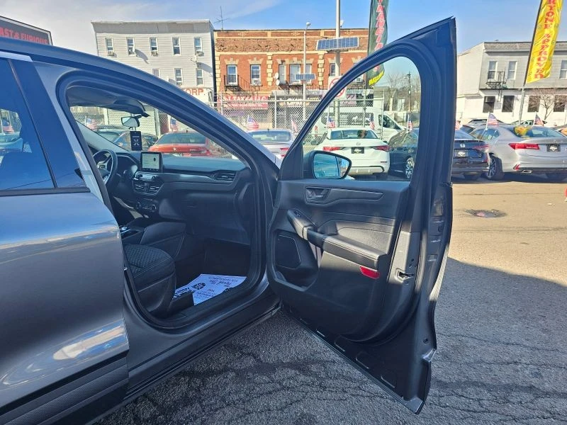 2023 Ford Escape - Image 11 of 12