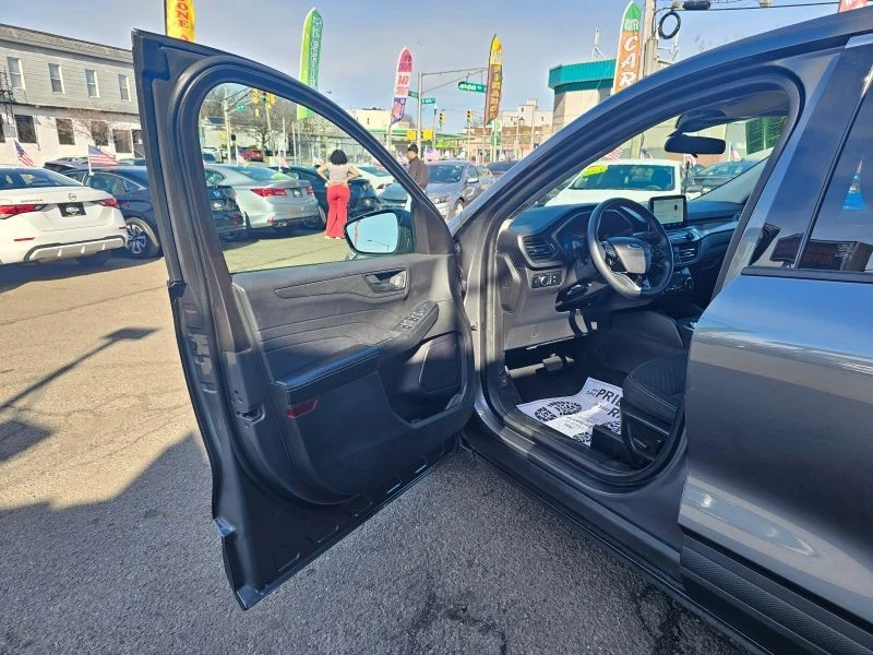 2023 Ford Escape - Image 9 of 12