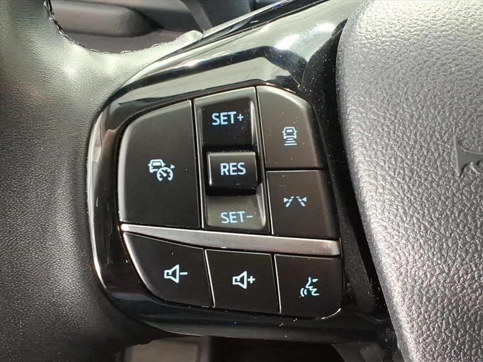 2023 Ford Escape - Image 17 of 21
