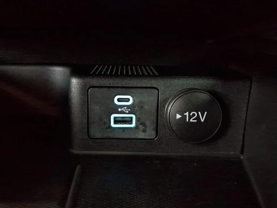 2023 Ford Escape - Image 10 of 21