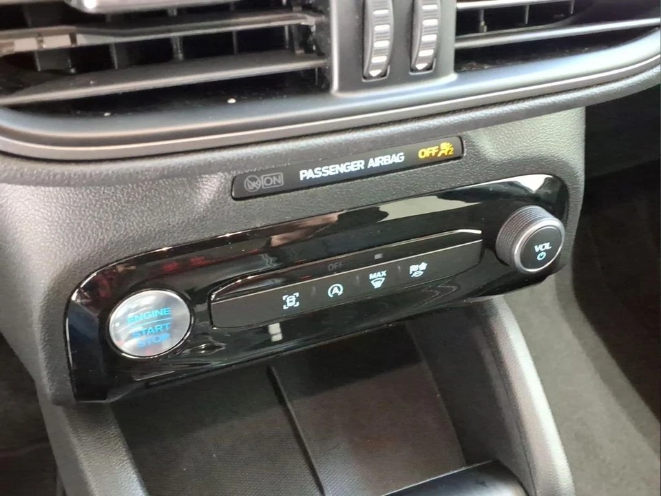 2023 Ford Escape - Image 9 of 27
