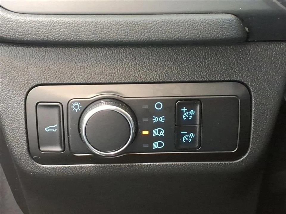 2023 Ford Escape - Image 15 of 21