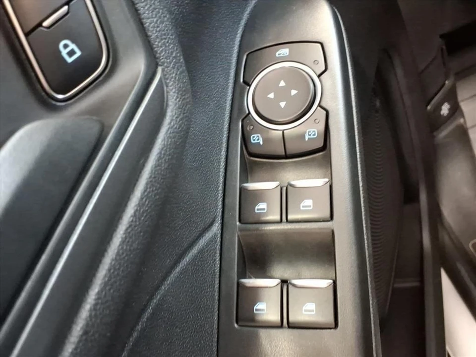 2023 Ford Escape - Image 14 of 21
