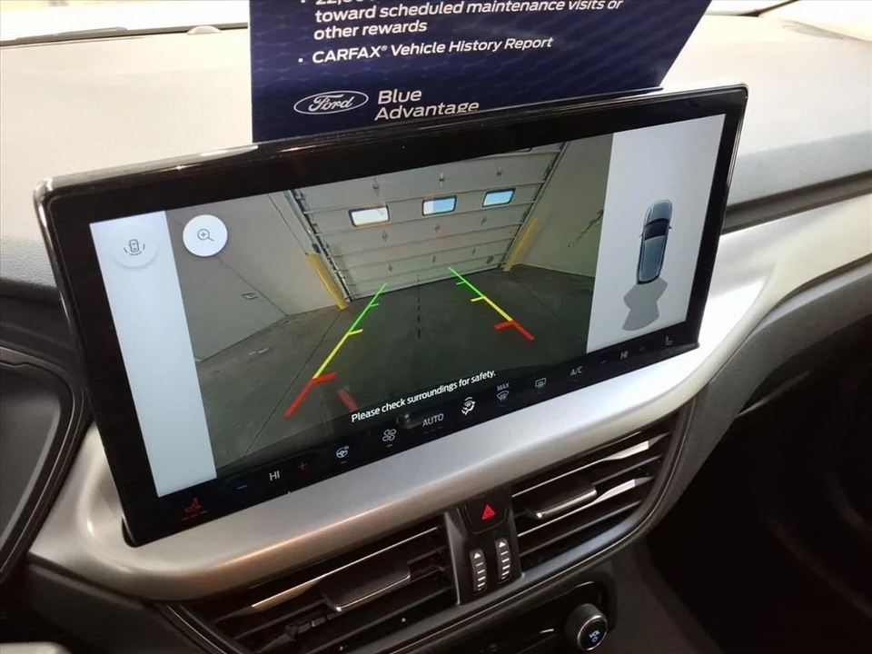 2023 Ford Escape - Image 8 of 21