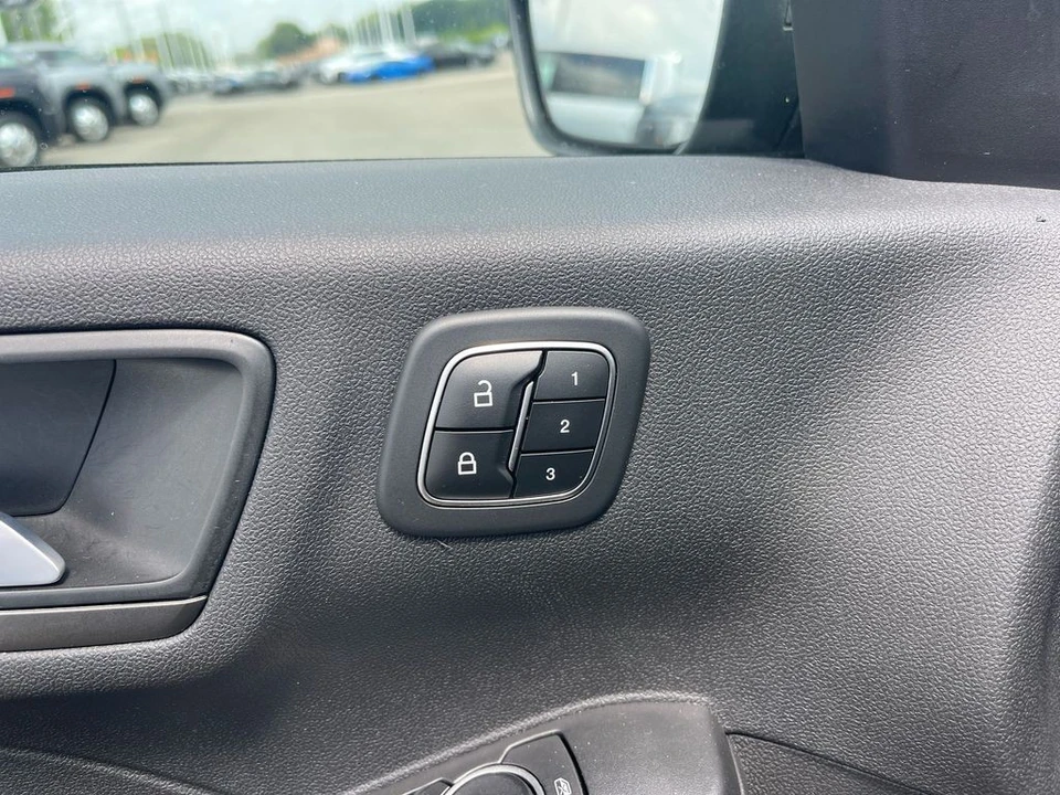 2023 Ford Escape - Image 11 of 12