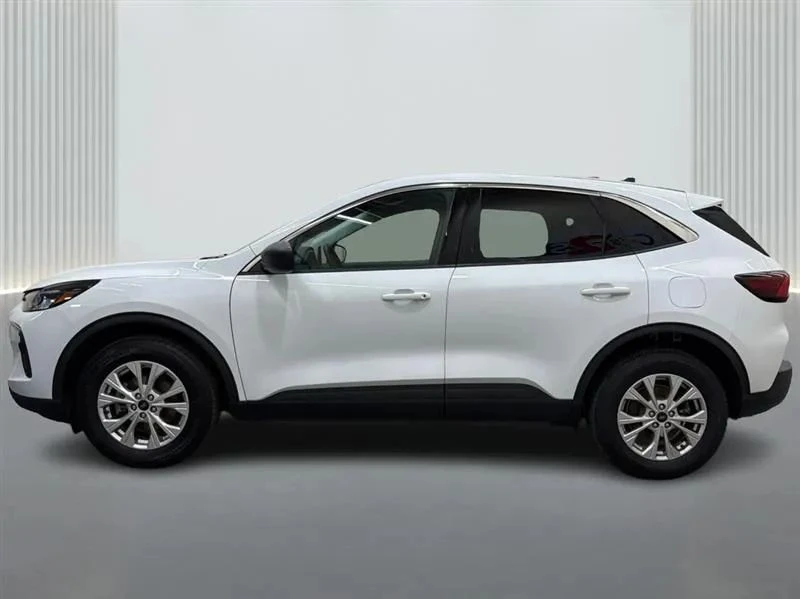 2023 Ford Escape - Image 2 of 12