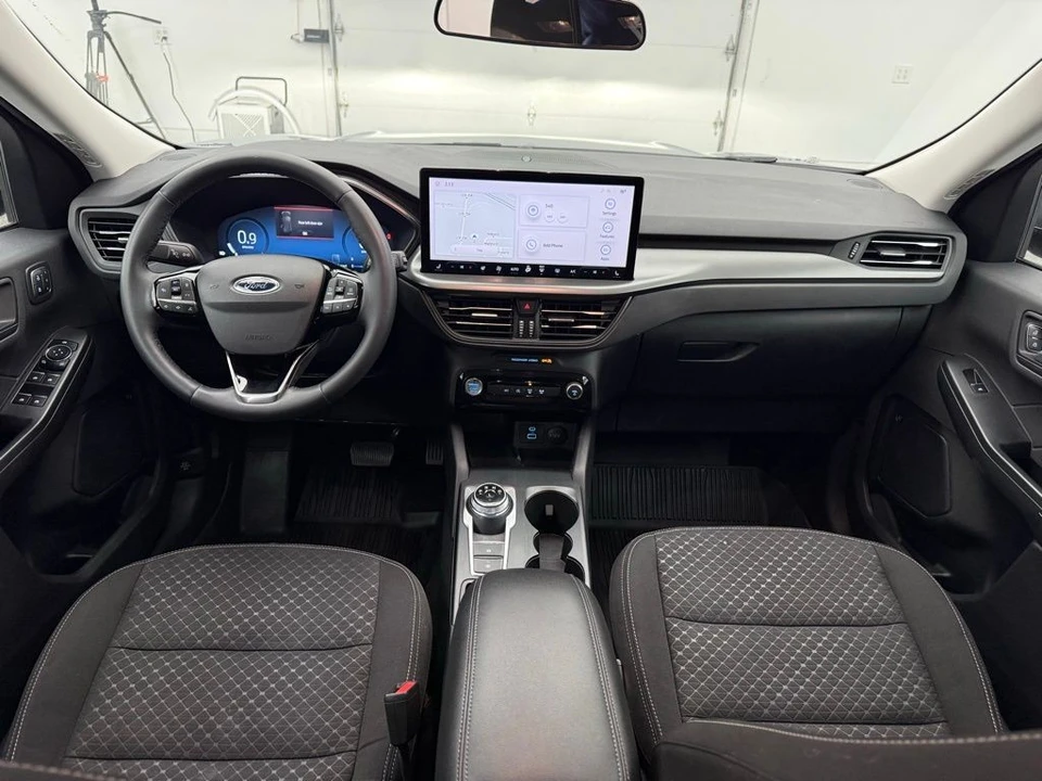 2023 Ford Escape - Image 2 of 12