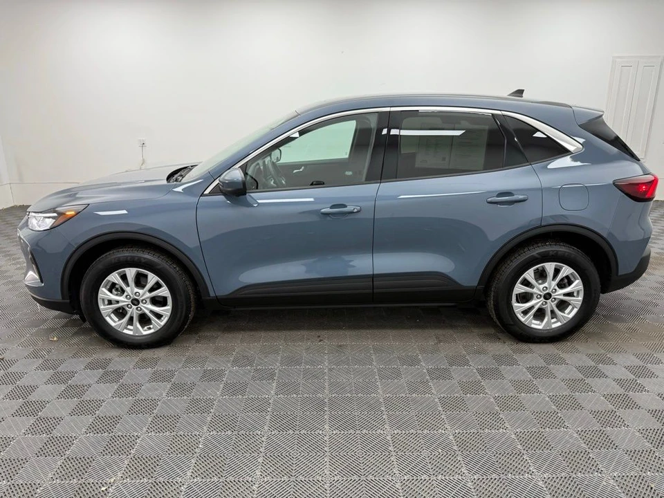 2023 Ford Escape - Image 11 of 12