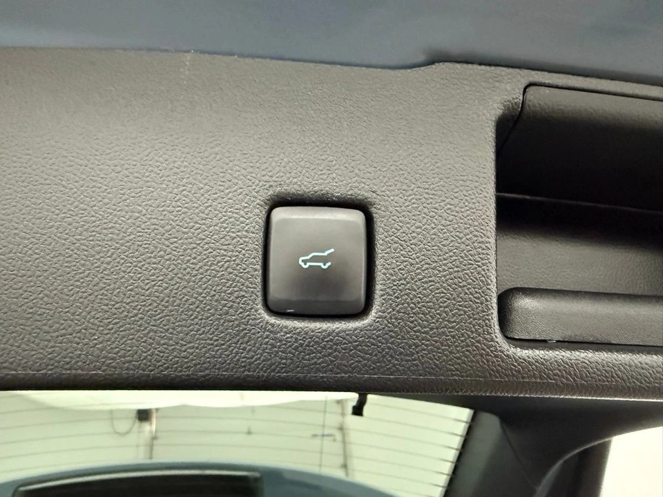 2023 Ford Escape - Image 9 of 12