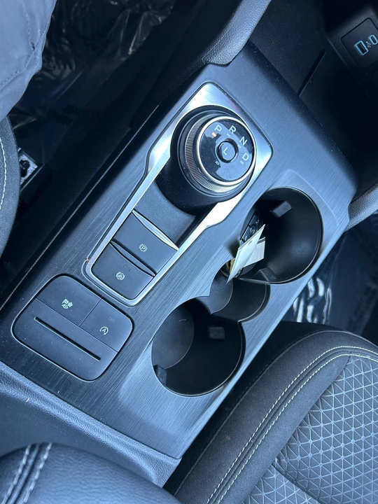 2023 Ford Escape - Image 19 of 21