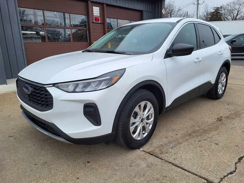 2023 Ford Escape - Image 3 of 14