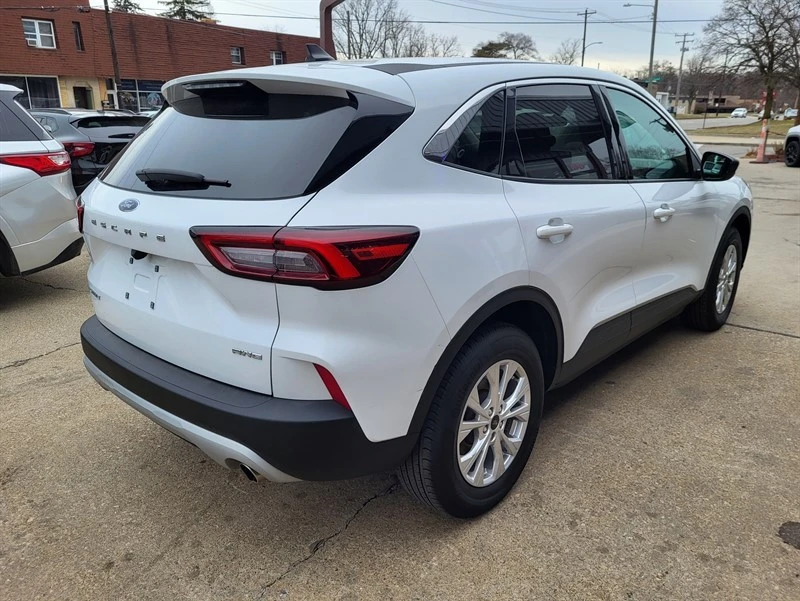 2023 Ford Escape - Image 6 of 14