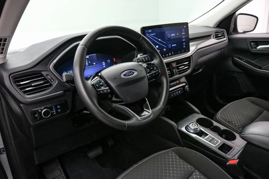 2023 Ford Escape - Image 13 of 21