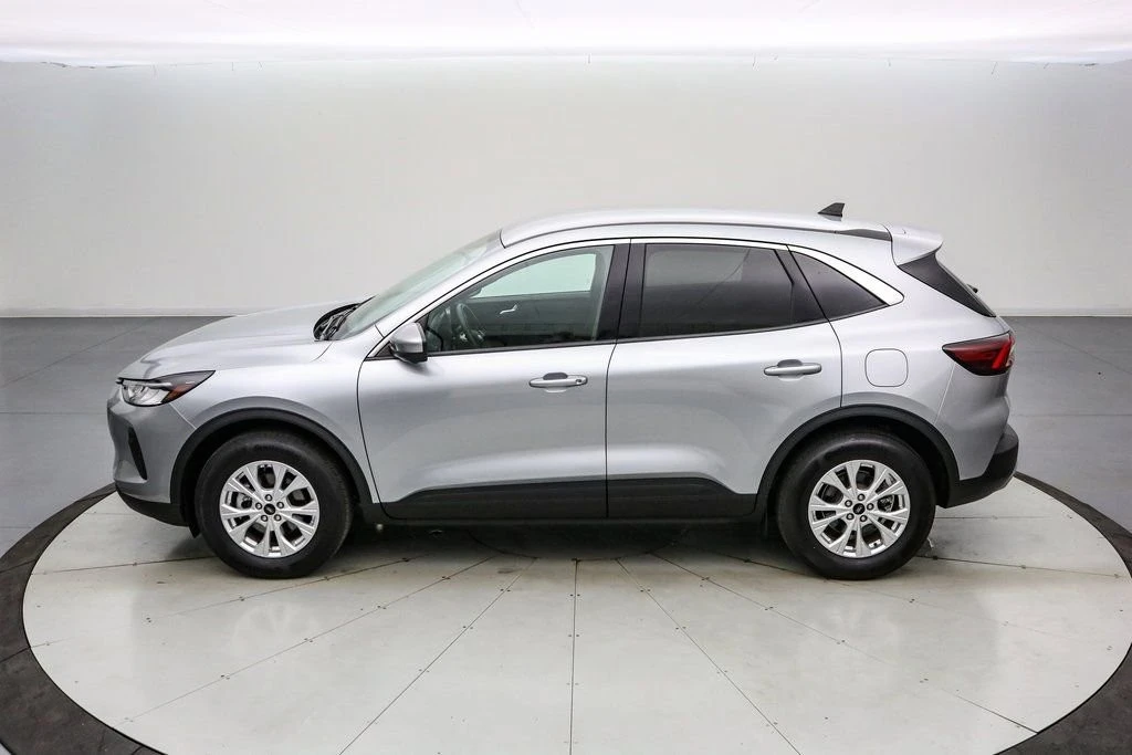 2023 Ford Escape - Image 8 of 21