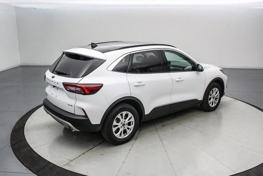 2023 Ford Escape - Image 5 of 21