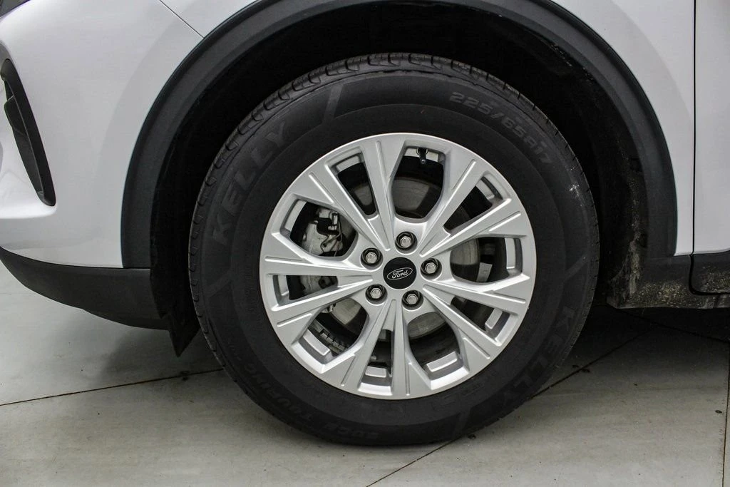 2023 Ford Escape - Image 11 of 21