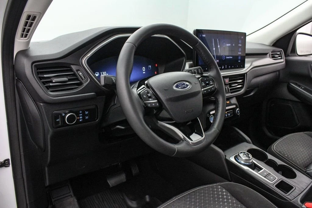 2023 Ford Escape - Image 13 of 21