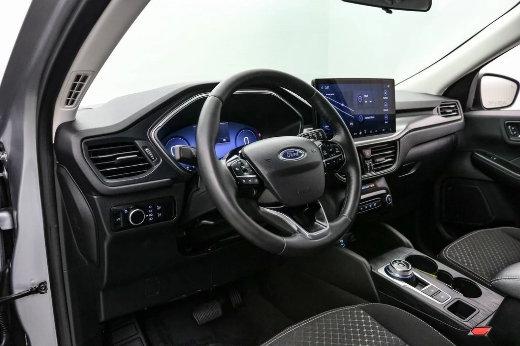 2023 Ford Escape - Image 13 of 21