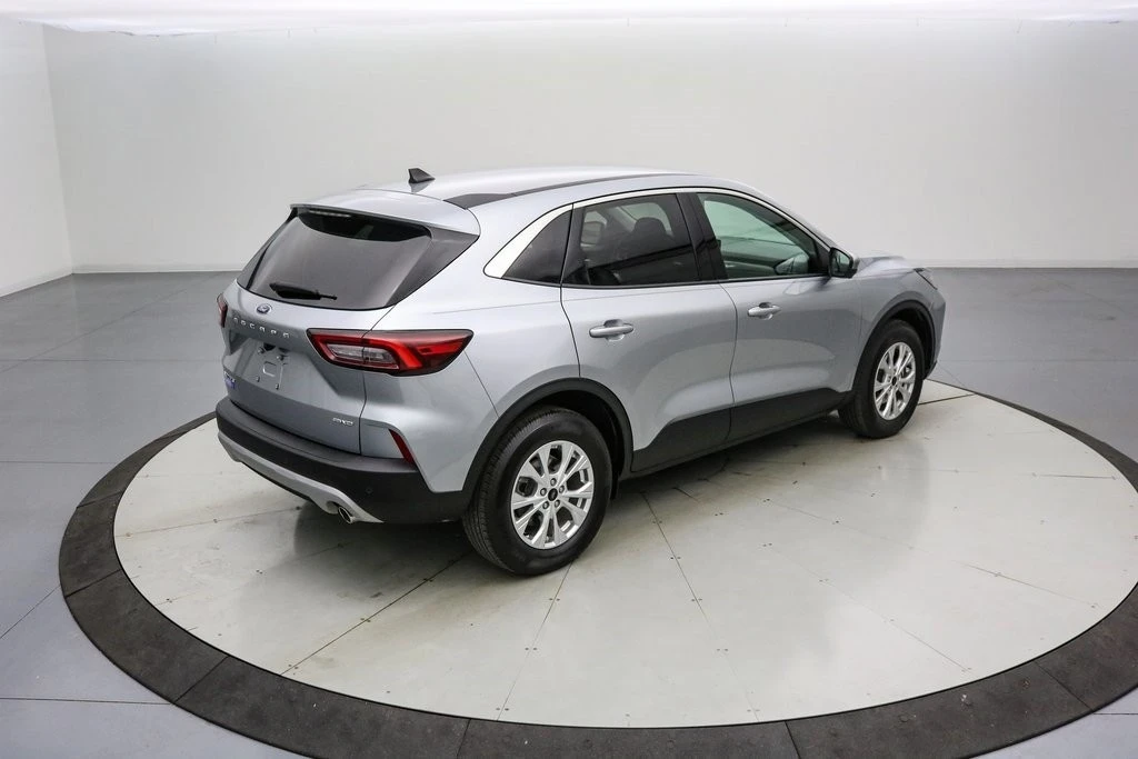 2023 Ford Escape - Image 5 of 21