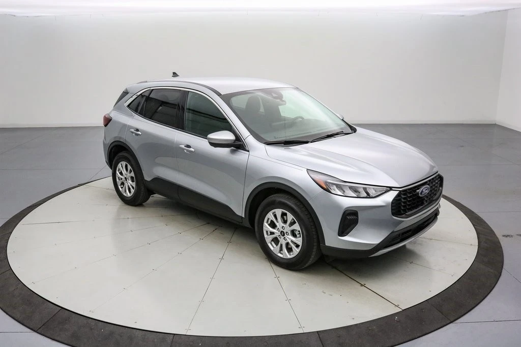2023 Ford Escape - Image 2 of 21