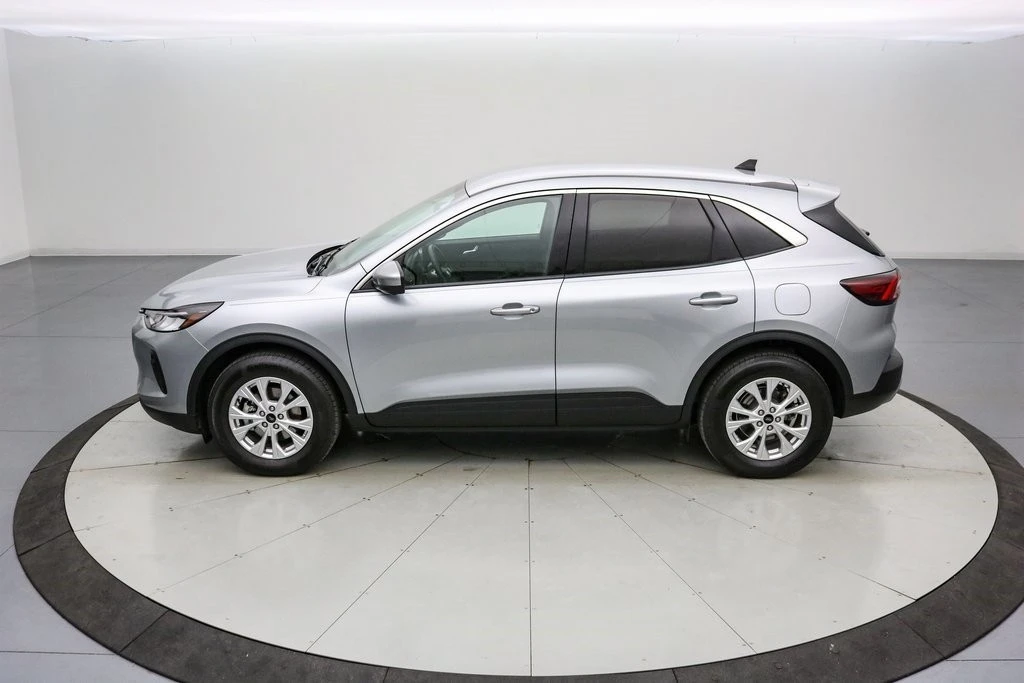2023 Ford Escape - Image 8 of 21
