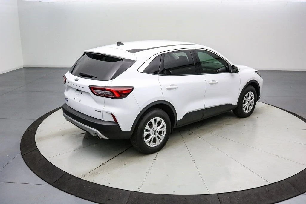 2023 Ford Escape - Image 5 of 21