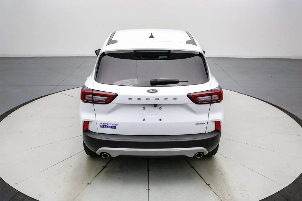 2023 Ford Escape - Image 6 of 21