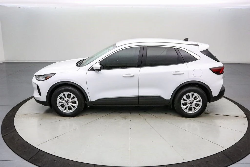 2023 Ford Escape - Image 8 of 21