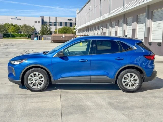 2023 Ford Escape - Image 3 of 12