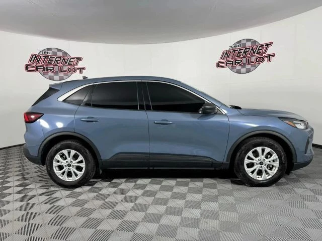 2023 Ford Escape - Image 8 of 21